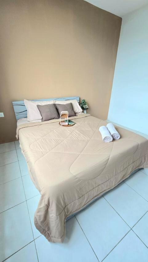 Ike Village Homestay Near With Uitm Kota Samarahan Exterior foto